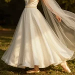 Simple Wedding Dress Ideas for a Soft and Elegant Bride: Effortlessly Bridal Glow